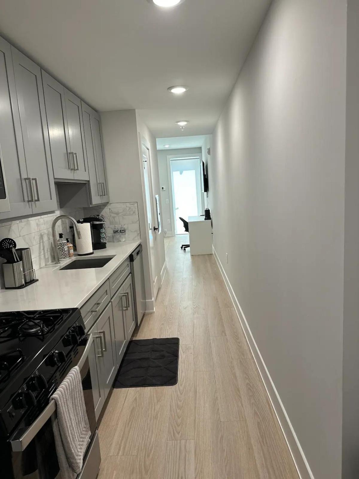 Luxury Stay For Nyc Visit Jersey City 7 Min Walk Nyc Train Station Екстериор снимка